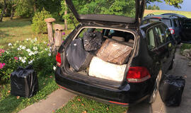 Pasieniečiams su įkalčiais įkliuvo rūkalų krovikai