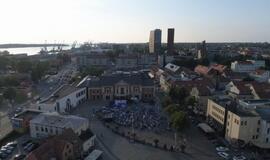 Mėlynas Klaipėdos miesto gimtadienis Teatro aikštėje