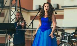 Mėlynas Klaipėdos miesto gimtadienis Teatro aikštėje