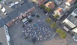 Mėlynas Klaipėdos miesto gimtadienis Teatro aikštėje