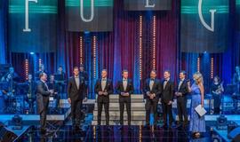 Antradienio vakarą grupei „el Fuego“  žmonės plojo atsistoję