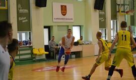 „Neptūnas-Akvaservis“ nusileido „Kretingai“