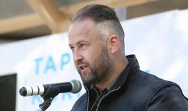 Įkasta simbolinė kapsulė, žyminti Muzikinio teatro rekonstrukcijos pradžią