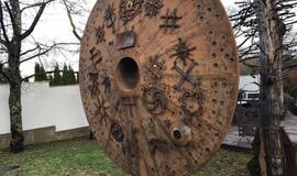 Skulptūra "Piliakalnis" bus Žardėje