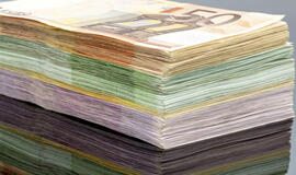 „Socialinė darbuotoja“ išsinešė 5000 eurų