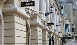„Chanel“ mados namai atsisako kailio ir krokodilo odos