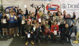 Jaunuosius sunkiaatlečius aplankė Kalėdų senelis