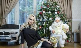 Kalėdoms namus papuošusi O.Pikul-Jasaitienė: „Sau ir visiems linkėčiau ramybės, šilumos ir meilės“