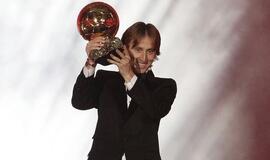 Kroatijos futbolininkui L. Modričiui - prestižinis „Auksinio kamuolio“ apdovanojimas