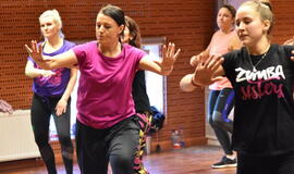 Klaipėdietės žiemą pasitiko zumbos ritmais