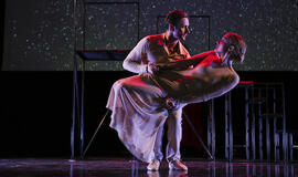 Kai meilė prabyla šokiu, teatre atsiranda šviesa