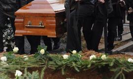 Išankstinis laidotuvių planavimas: už ir prieš