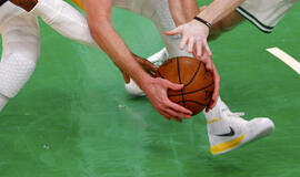 NBA rungtynėse - 301 taškas ir „Spurs“ pergalė tik po dviejų pratęsimų