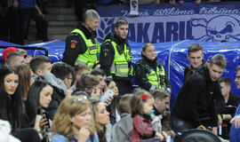 „Neptūno“ klubui - bauda už necenzūrinius šūkius