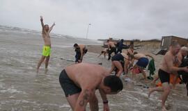 Sveikuolių maudynės