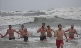 Sveikuolių maudynės