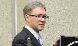 Rinkimų komisijose dirba ir bedarbiai, ir įmonių vadovai