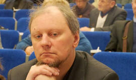 Tautalitarizmas: kai vienybė skaldo