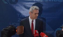 Gavęs diplomą indas nužingsniavo į teismą