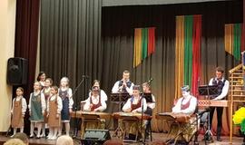 Mūsų širdyse  nuo gimimo iki senatvės