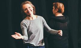 Senjorams - galimybė dalyvauti tarptautiniame šiuolaikinio šokio ir violončelių muzikos projekte