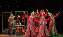 Klaipėdos koncertų salėje - „12 kėdžių“