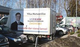 Politikų reklama – per žmonių galvas