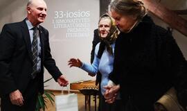 Prof. Domas Kaunas grąžino skolą Ievai Simonaitytei