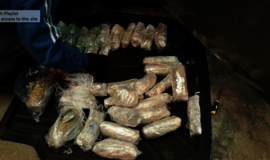 Sulaikytas prabangus BMW su kanapių ir kokaino kontrabanda