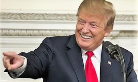 Naujas Donaldo Trampo ir jo aplinkos rutininis tyrimas