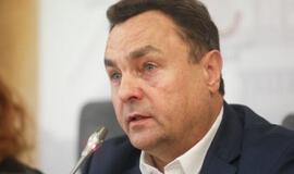 Parašų nesurinkę kandidatai traukiasi iš rinkimų kovos