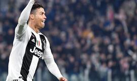 „Juventus“ žaidėjas Cristiano Ronaldo džiaugiasi įvarčiu