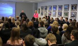 Atvirų durų diena policijoje vėl sukvietė būrius moksleivių