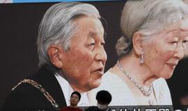 Atsistatydino Japonijos imperatorius Akihitas