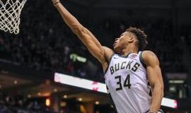 NBA lyderiai įveikė „76ers“ krepšininkus