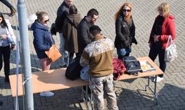 Nato laivų lankytojai