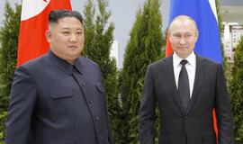 V. Putinas Rusijoje priima Kim Jong Uną