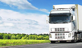 Baltarusijoje įsigalioja vasaros laikotarpio apribojimai krovininių automobilių eismui