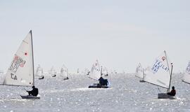 Beveik 200 buriuotojų Nidoje orai nepašykštėjo iššūkių