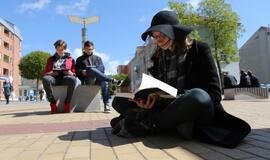 Klaipėdos jaunimas skaito knygas