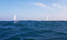 Įveikę Viduržemio bangas buriuotojai startuoja Lenkijoje