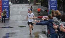 Pirmieji "Vilties bėgimo" bėgikai džiaugėsi lietumi