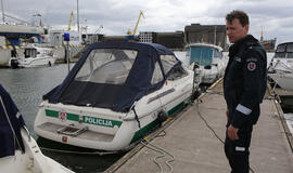 Policininkus į jūrą palydėdavo ruonis