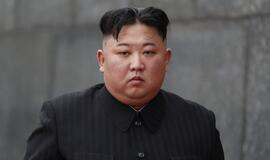 Šiaurės Korėjos žiniasklaida: raketų paleidimą prižiūrėjo pats Kim Čen Unas