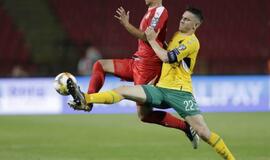 Serbija sutriuškino Lietuvos futbolo rinktinę