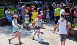 "Interact" jaunimas sveikino Klaipėdos mažuosius