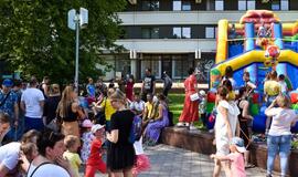 "Interact" jaunimas sveikino Klaipėdos mažuosius