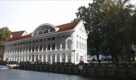 Ties Biržos tiltu planuojamas baltas viešbutis