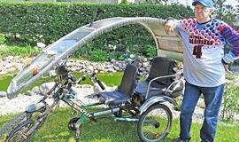 Septyniasdešimtmetis atgyja konstruodamas triračius