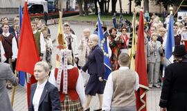Prezidentų inauguracijos: nuo ugnies iki naikintuvų